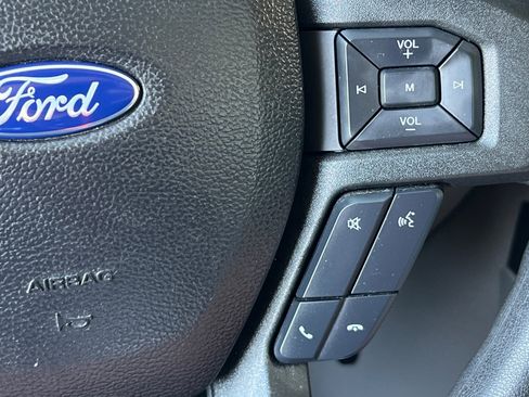 Used 2022 Ford E-450 and Econoline 450 Super Duty w/ Power Windows & Locks Group image 26