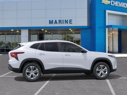 New 2026 Chevrolet Trax LS FWD image 5