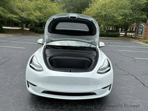 Used 2023 Tesla Model Y Long Range AWD/4WD image 5