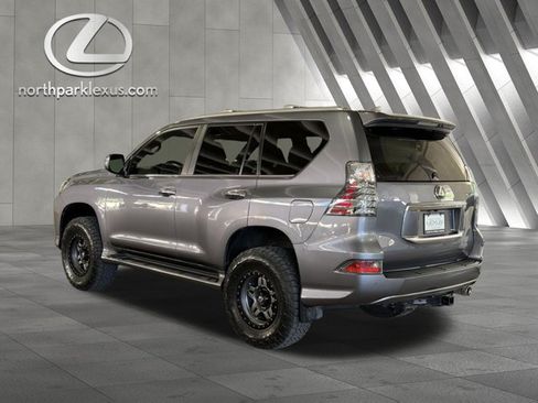 Used 2023 Lexus GX 460 Premium w/ Premium Plus Package AWD/4WD image 2