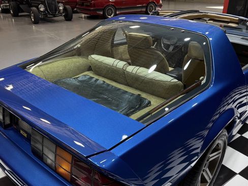 Used 1987 Chevrolet Camaro Z28 image 34