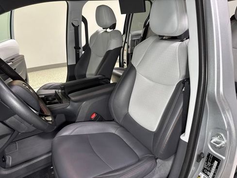 Used 2021 Toyota Sienna XSE FWD image 18