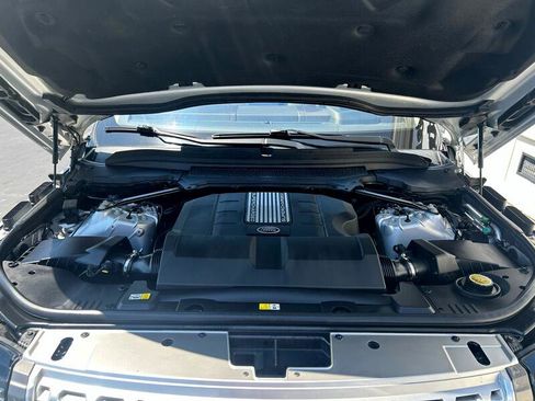 Used 2016 Land Rover Range Rover HSE image 38