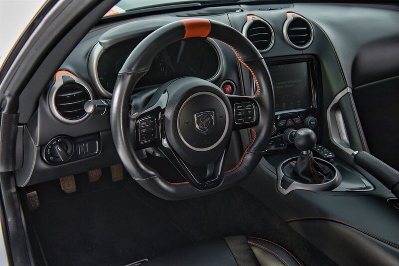 Used 2014 SRT Viper SRT-10 RWD image 21