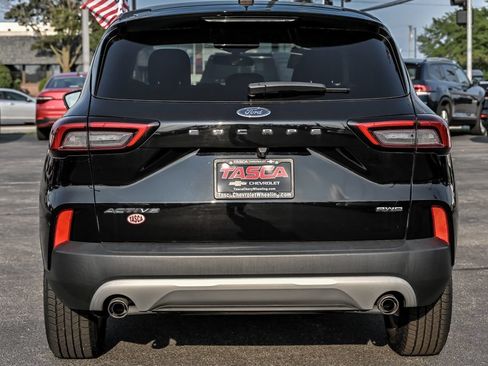 Used 2023 Ford Escape Active AWD/4WD image 9
