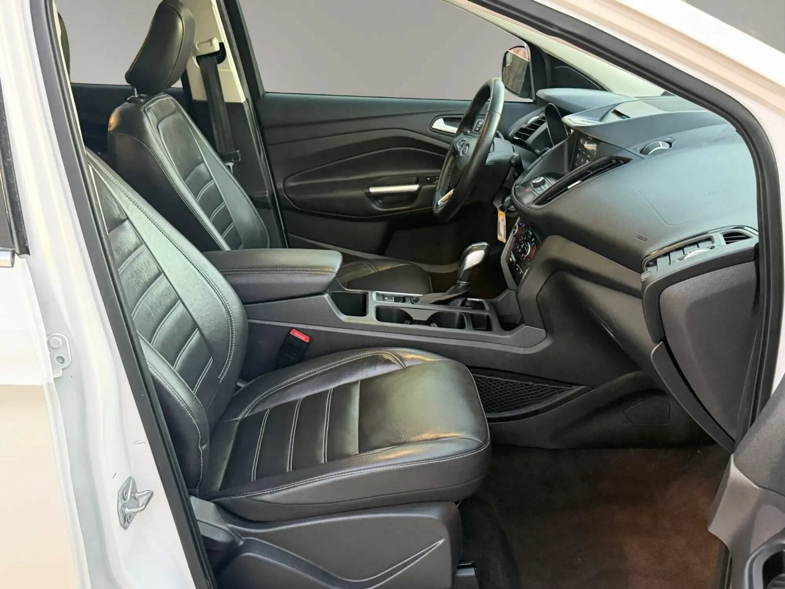 Used 2018 Ford Escape SEL AWD/4WD image 20
