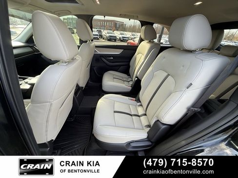 Used 2024 MAZDA CX-90 3.3 Turbo w/ Preferred Plus image 26