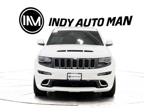 Used 2016 Jeep Grand Cherokee SRT image 9