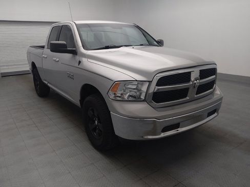 Used 2017 RAM 1500 Classic SLT RWD image 14