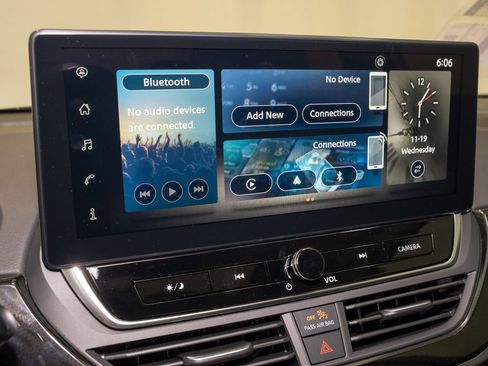 New 2025 Nissan Altima 2.5 SR image 13