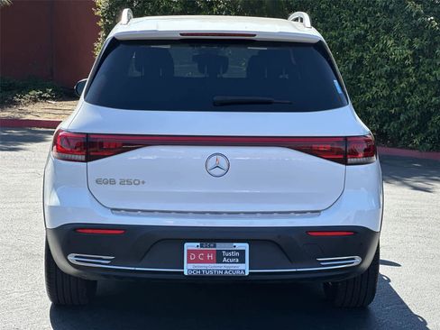 Used 2023 Mercedes-Benz EQB 250+ w/ Exclusive Package image 6
