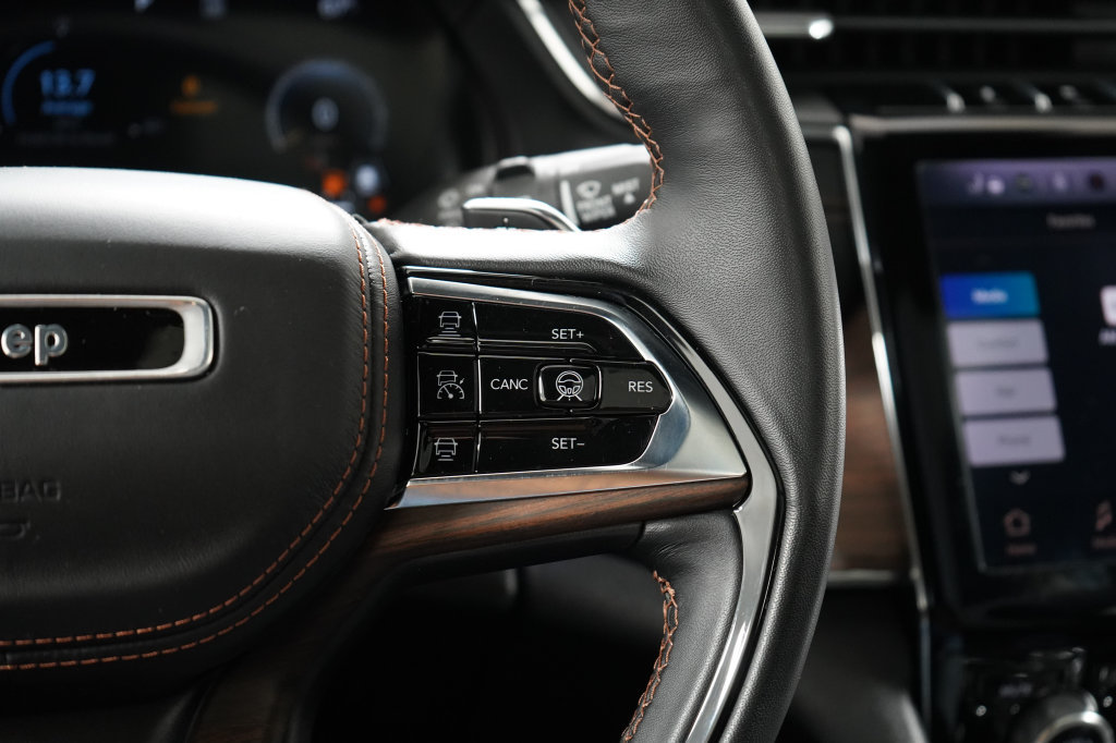 Certified 2023 Jeep Grand Cherokee L Summit w/ Advanced Protech Group IV AWD/4WD image 14