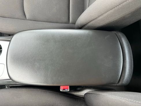 Used 2024 Chevrolet Malibu LS image 27