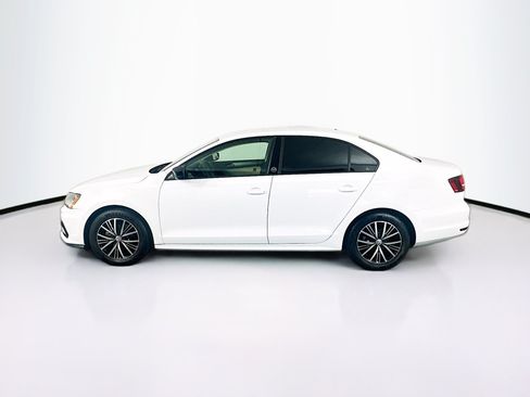 Used 2018 Volkswagen Jetta Wolfsburg Edition FWD image 4