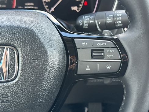 New 2025 Honda Pilot Touring image 29