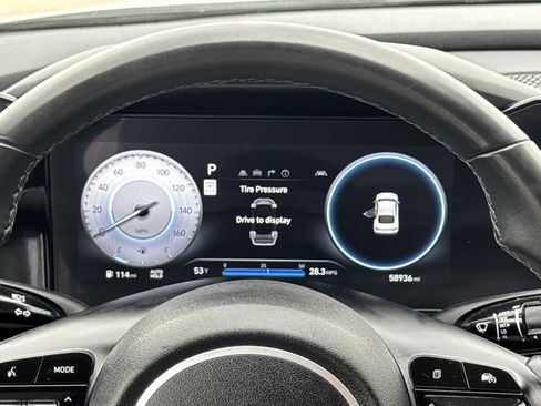 Used 2024 Hyundai Elantra Limited image 16