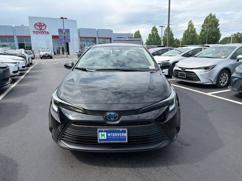 Certified 2024 Toyota Corolla LE AWD/4WD image 2