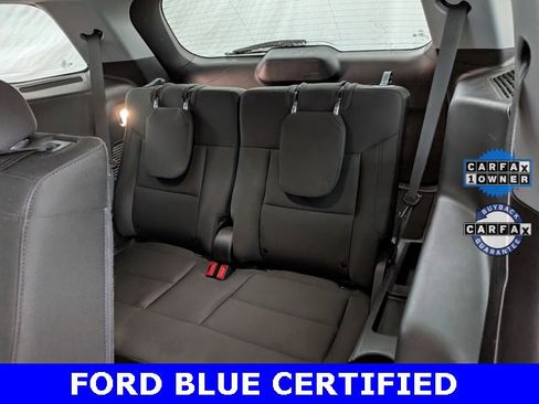 Certified 2022 Ford Explorer XLT image 18