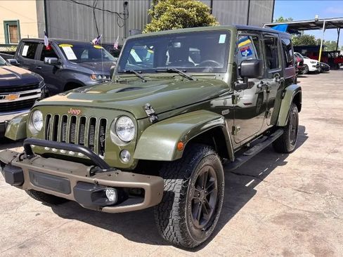 Used 2016 Jeep Wrangler Unlimited Sahara AWD/4WD image 3