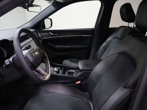 New 2026 Jeep Grand Cherokee L 4WD image 10