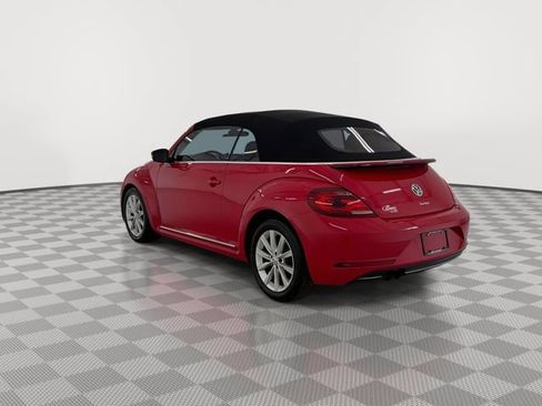 Used 2018 Volkswagen Beetle 2.0T S FWD image 7