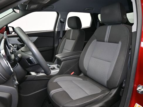 Used 2023 Chevrolet Blazer LT image 10