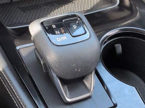 Used 2021 Nissan Rogue Platinum image 24