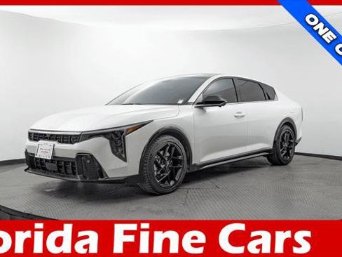 Used 2025 Kia K4 GT-Line Turbo FWD image 1