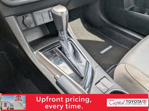 Used 2016 Toyota Corolla LE image 22