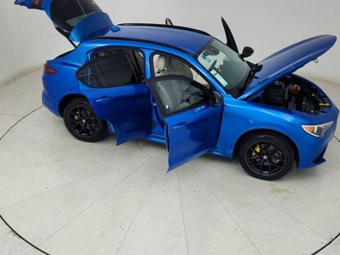 Used 2020 Alfa Romeo Stelvio Ti w/ Nero Edizione image 86