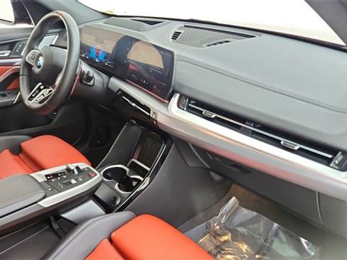 Used 2025 BMW X2 M35i image 21