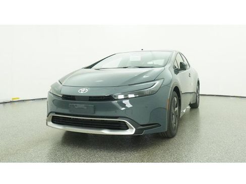 New 2026 Toyota Prius Plug-In Hybrid image 32
