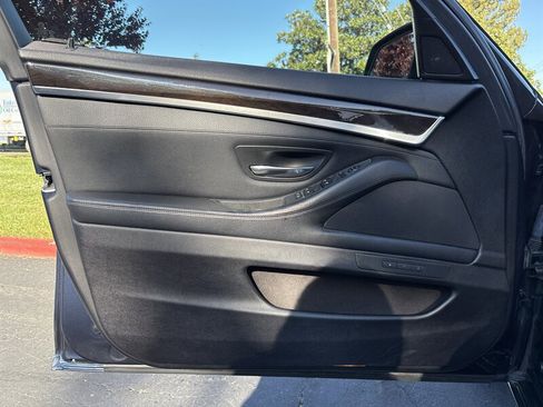 Used 2011 BMW 535i Sedan image 27