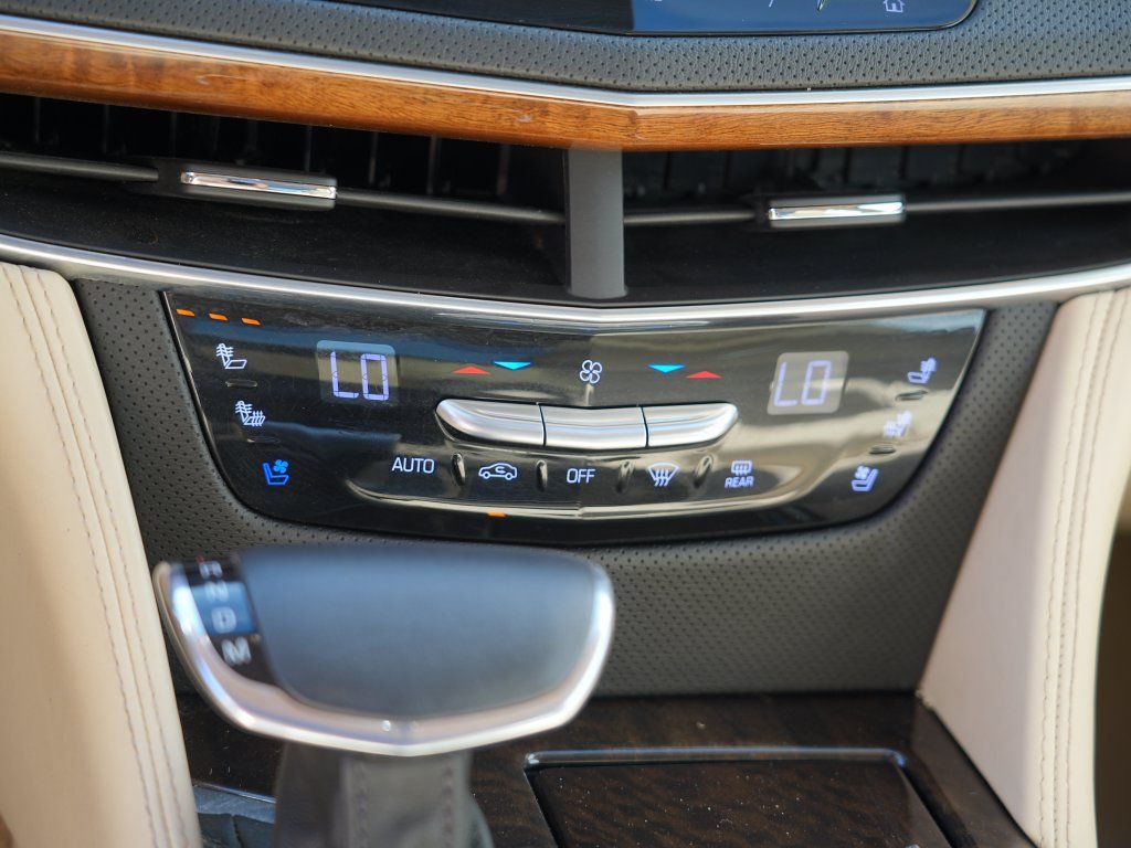 Used 2018 Cadillac CT6 Platinum AWD/4WD image 27