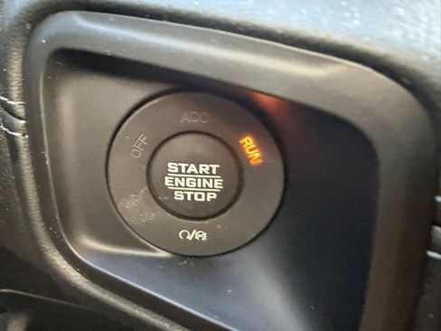 Used 2024 Jeep Wrangler High Altitude image 33