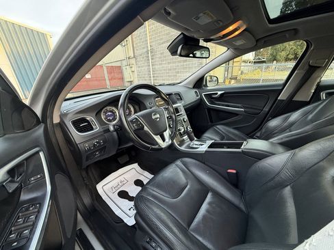 Used 2012 Volvo S60 T5 FWD image 9