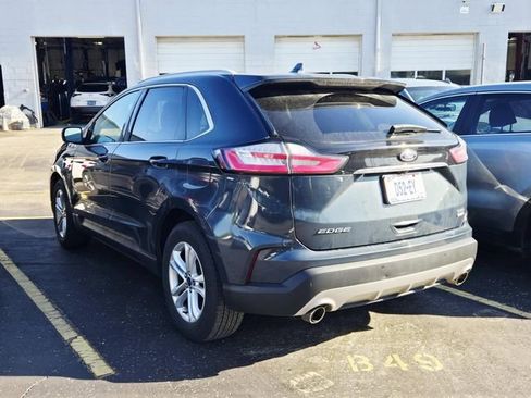 Used 2019 Ford Edge SEL w/ Equipment Group 201A AWD/4WD image 3