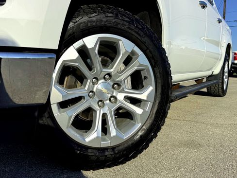 Used 2024 Chevrolet Silverado 1500 LTZ w/ LTZ Convenience Package II image 2