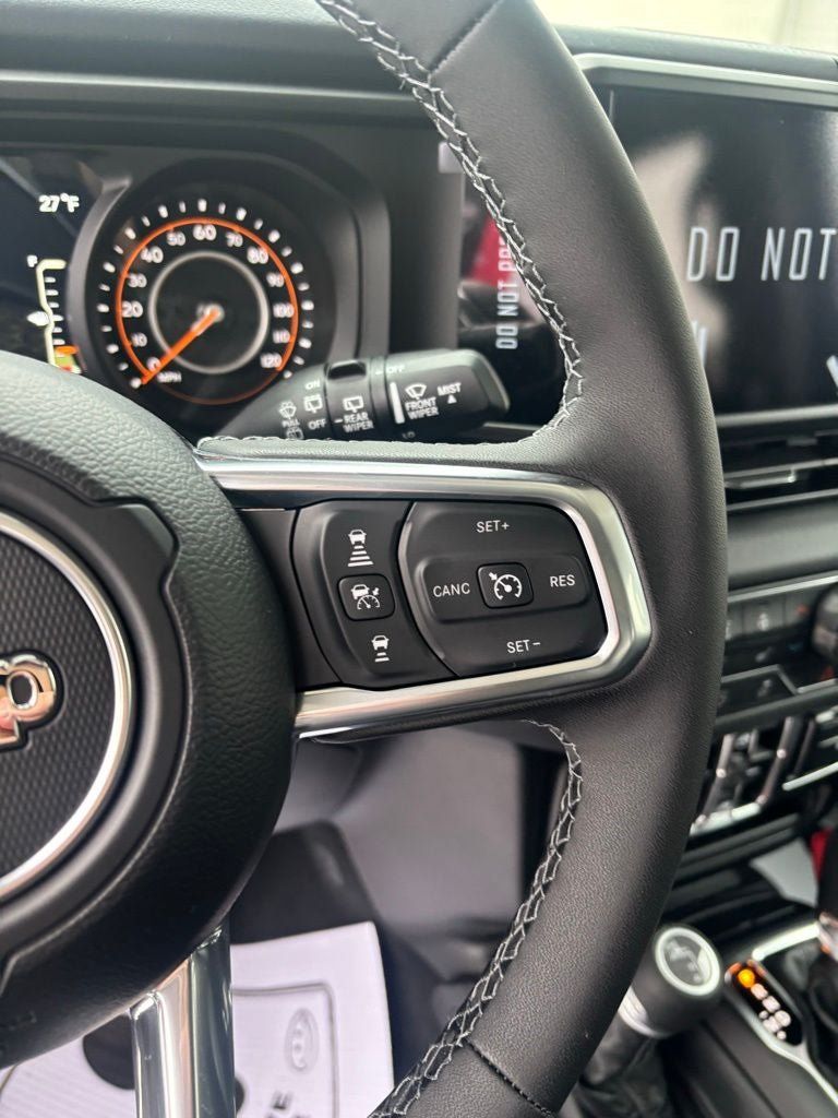 New 2026 Jeep Wrangler Unlimited Sahara AWD/4WD image 13