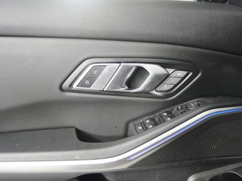 Certified 2022 BMW 330i Sedan w/ Premium Package 2 image 9