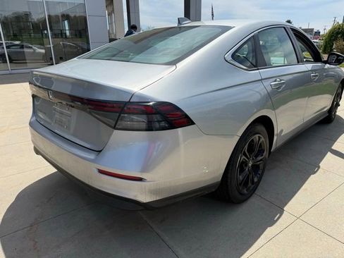 Used 2024 Honda Accord LX image 7