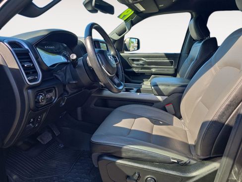 Used 2019 RAM 1500 Big Horn AWD/4WD image 10