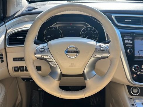 Used 2018 Nissan Murano SL w/ Moonroof Package AWD/4WD image 22