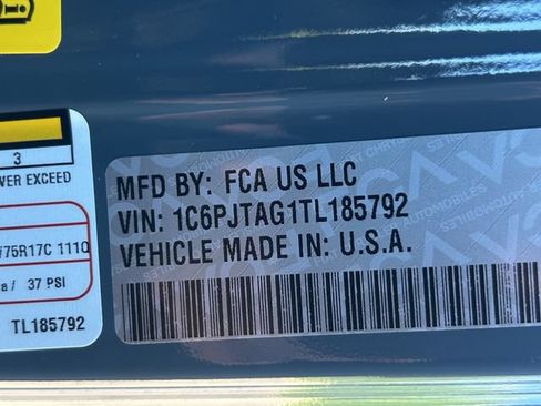 New 2026 Jeep Gladiator Sport AWD/4WD image 30