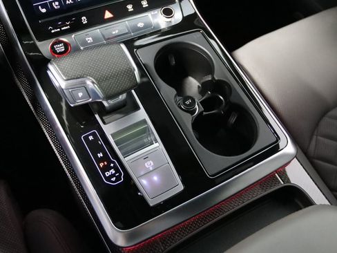 Used 2023 Audi SQ8 Prestige image 45