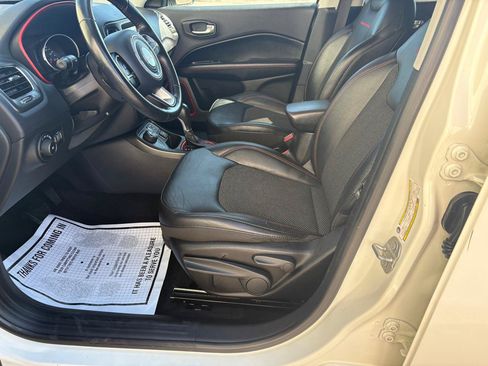 Used 2018 Jeep Compass Trailhawk AWD/4WD image 5