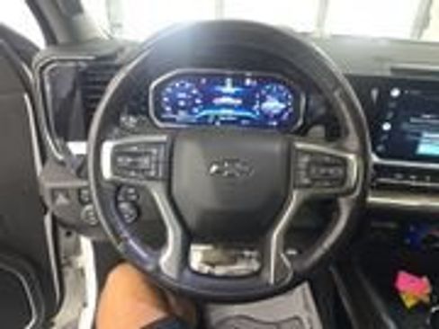 Used 2022 Chevrolet Silverado 1500 RST AWD/4WD image 7