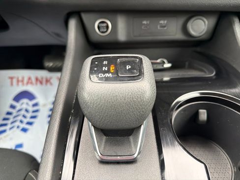 Used 2023 Nissan Rogue S image 22