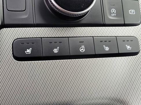 Used 2023 Hyundai Palisade SEL w/ Premium Package image 16