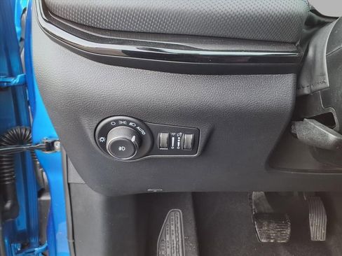 New 2026 Jeep Compass Latitude AWD/4WD image 13